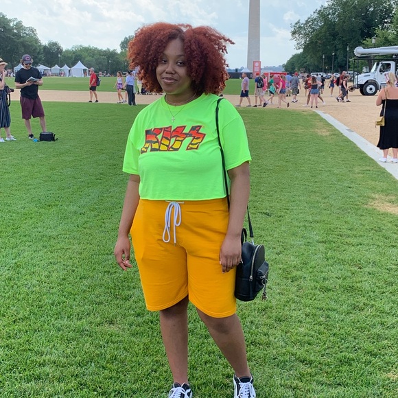 Meet the Posher - Picture 3 of 4